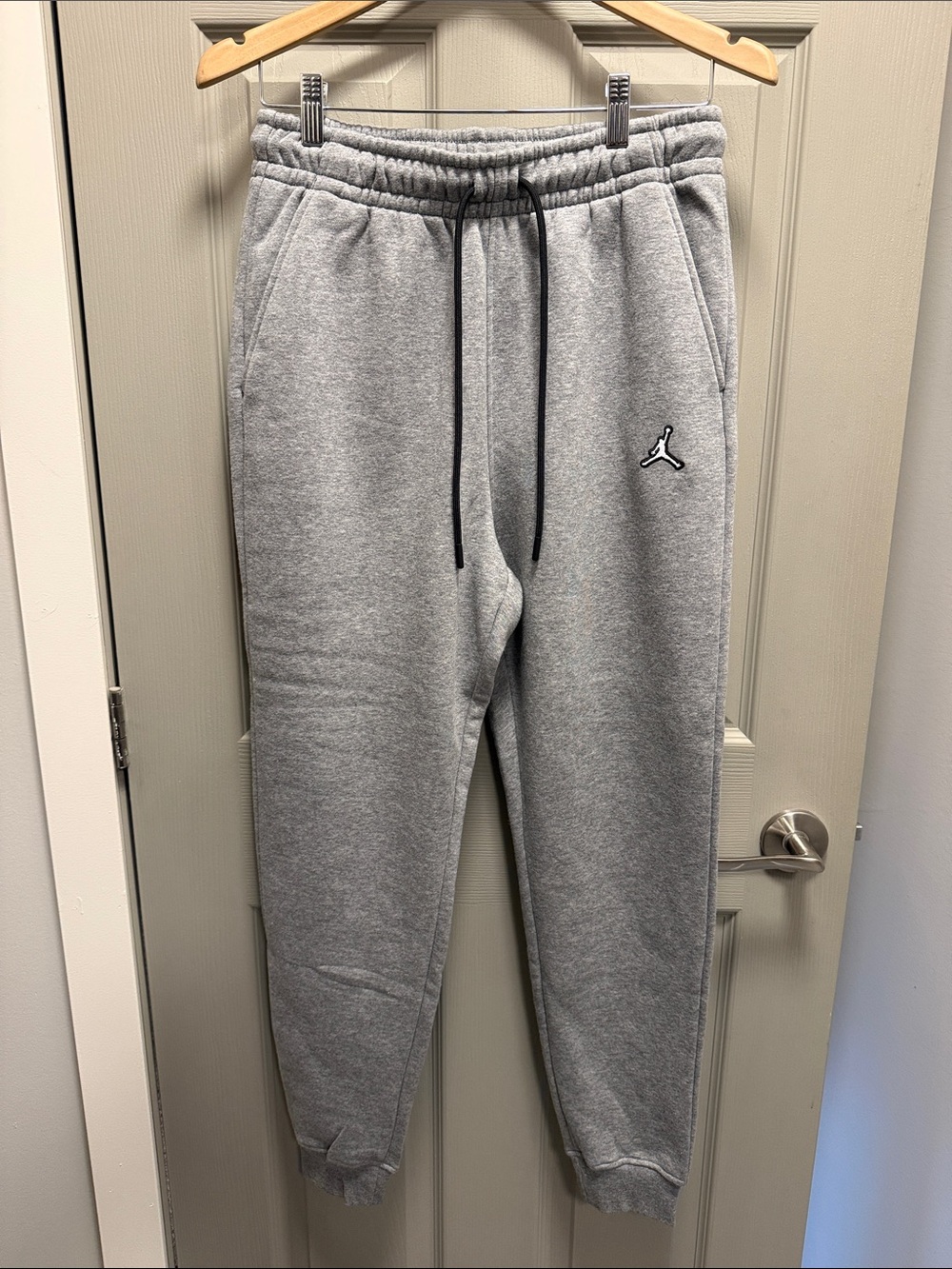 Men's Jordan Gray Fleece Jogger Pants - Casual Comfort